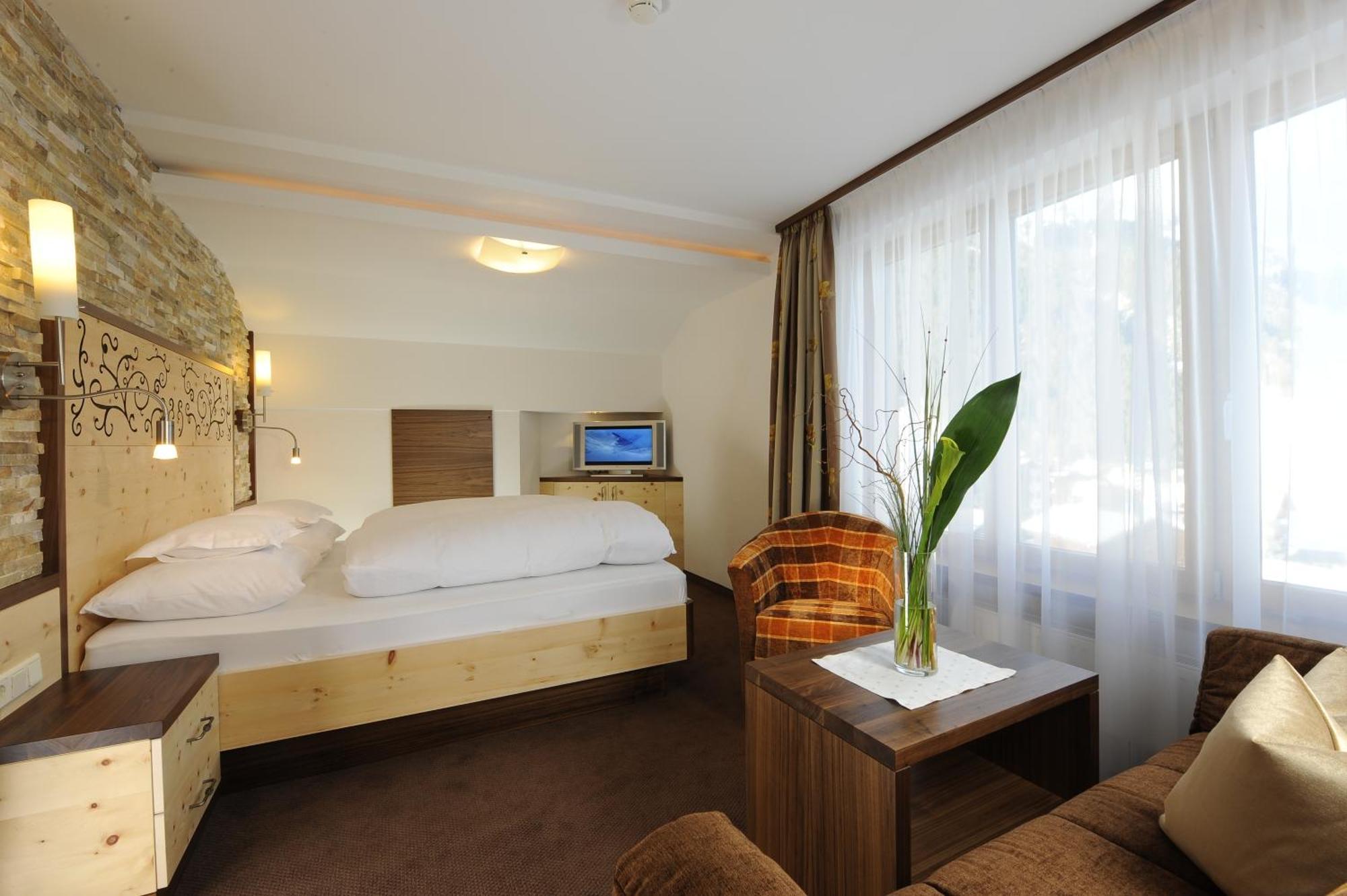 Hotel Jaegerhof อิสชเกิล ภายนอก รูปภาพ