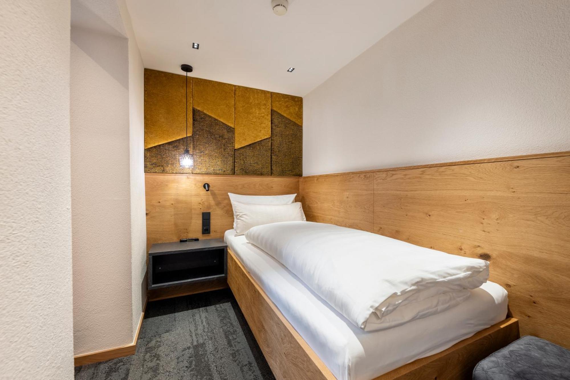 Hotel Jaegerhof อิสชเกิล ภายนอก รูปภาพ