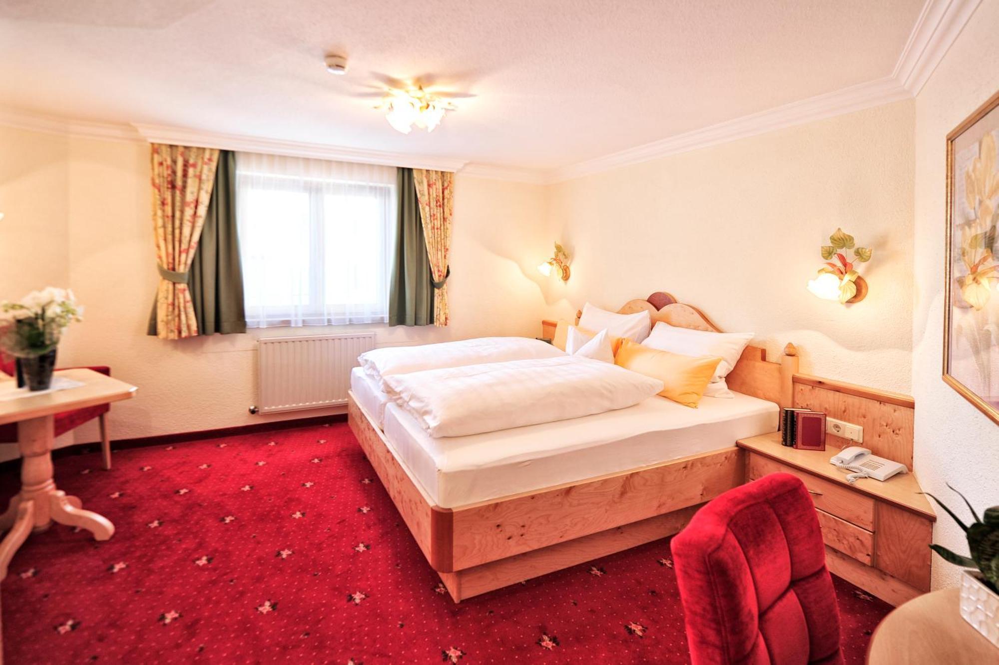 Hotel Jaegerhof อิสชเกิล ภายนอก รูปภาพ