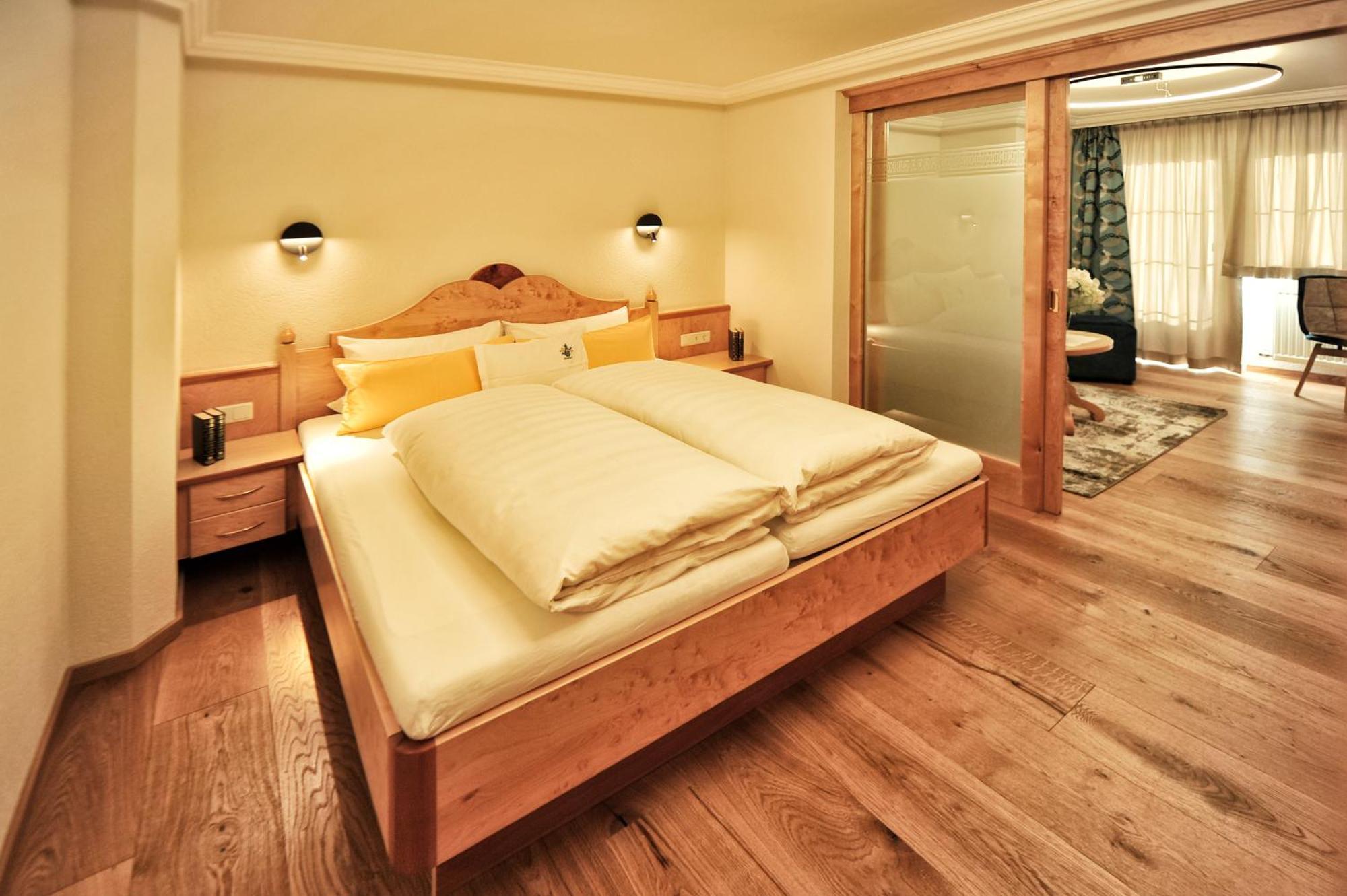 Hotel Jaegerhof อิสชเกิล ภายนอก รูปภาพ