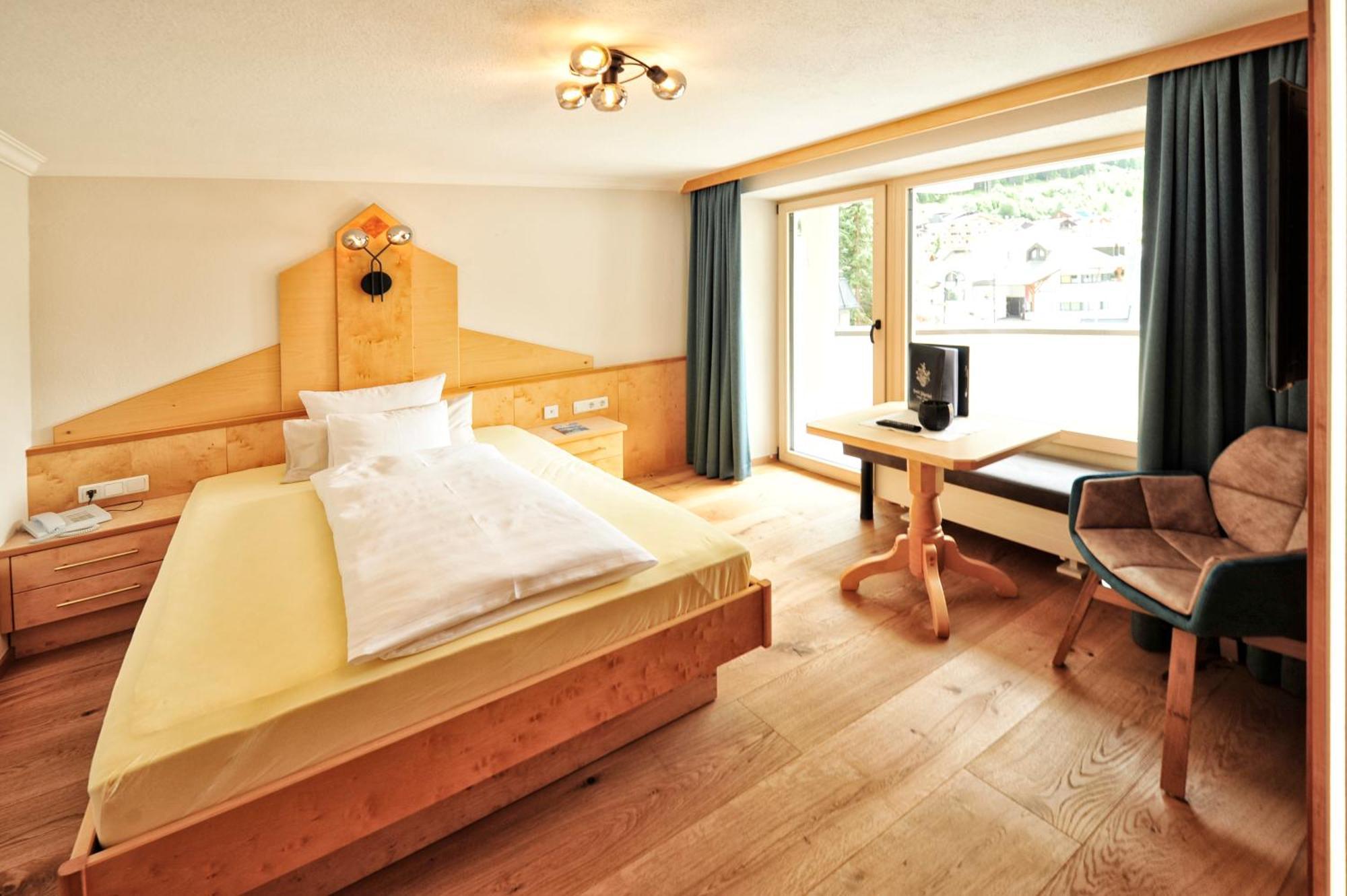 Hotel Jaegerhof อิสชเกิล ภายนอก รูปภาพ