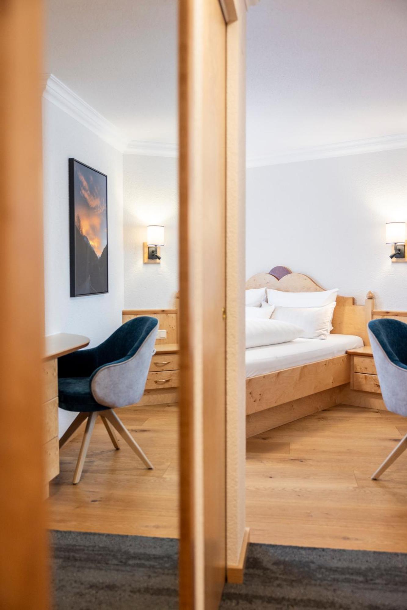 Hotel Jaegerhof อิสชเกิล ภายนอก รูปภาพ