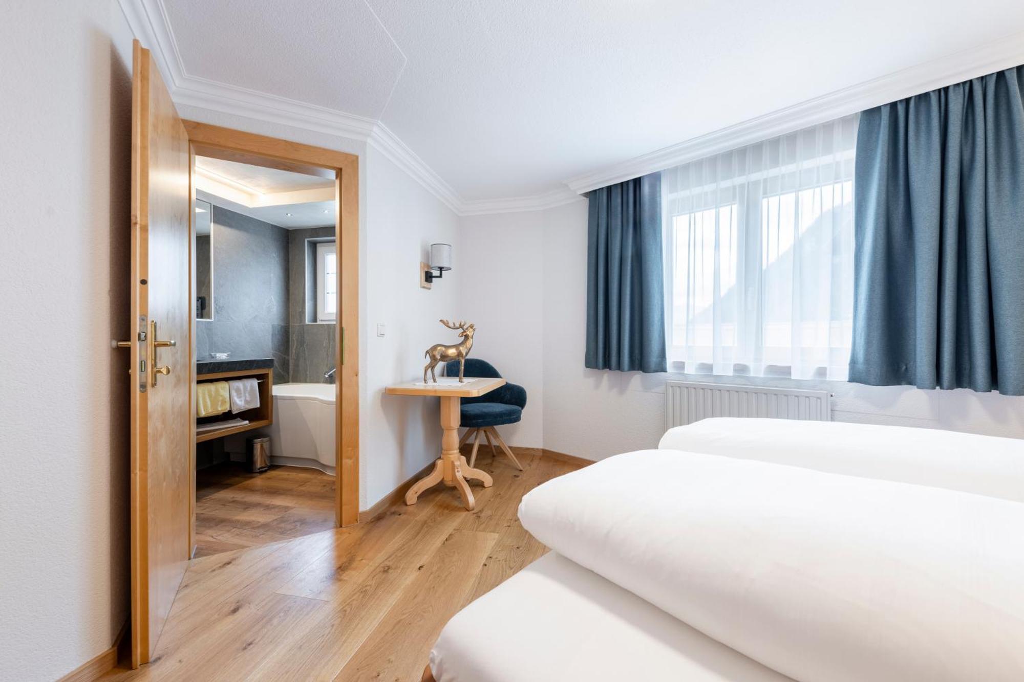Hotel Jaegerhof อิสชเกิล ภายนอก รูปภาพ